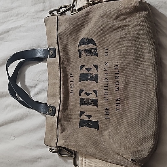 FEED bag - Picture 1 of 6